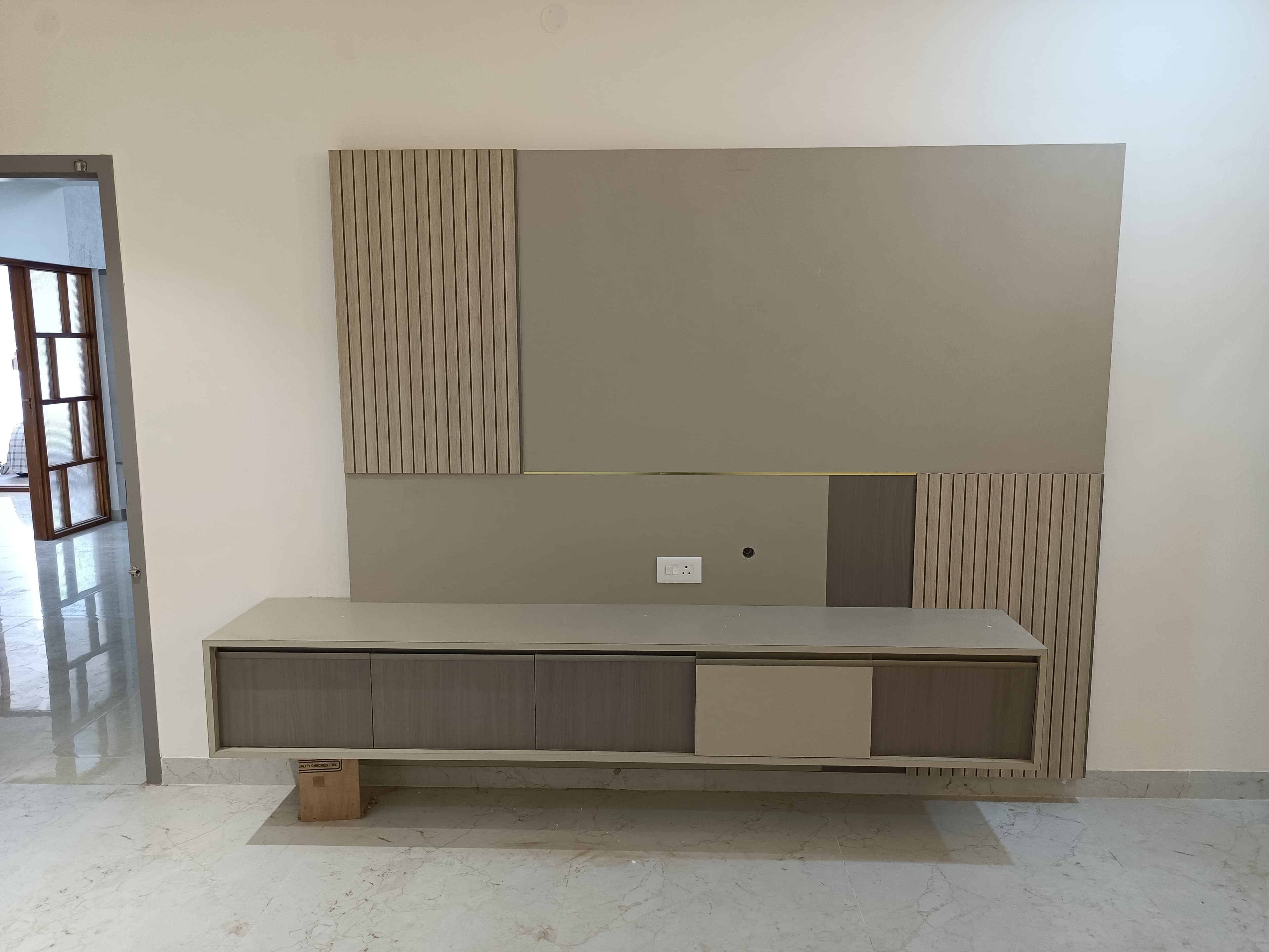TV Units